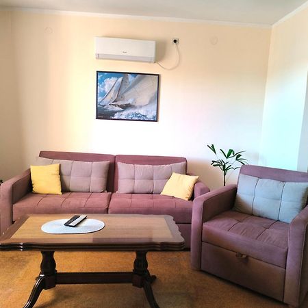 Vladivostok Apartments Tivat Eksteriør billede