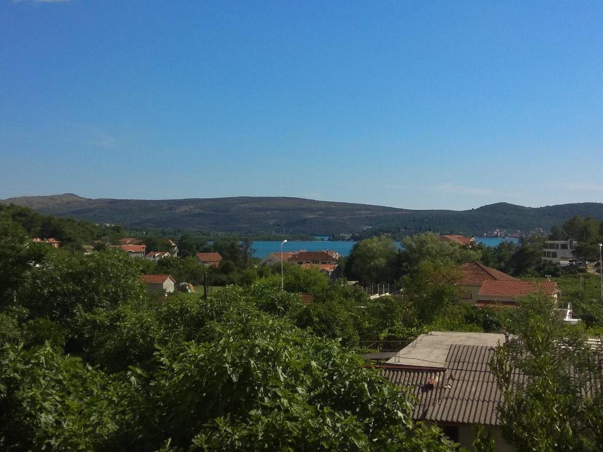 Vladivostok Apartments Tivat Eksteriør billede